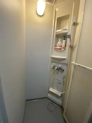 Ortak Ranzalı Oda, Sadece kadınlar için