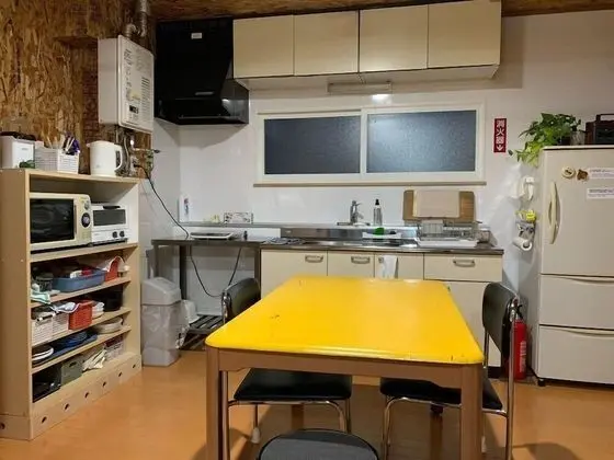 Ortak Ranzalı Oda, Karma Ranzalı Oda