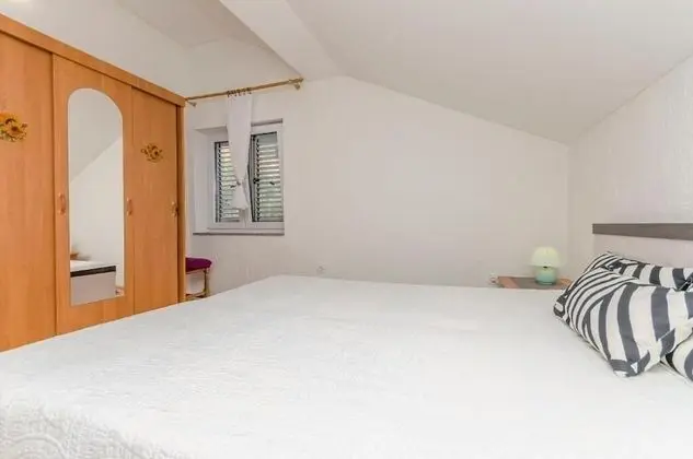 Apart Daire (Tomi - with a large terrace (30m2) - )