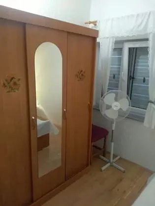 Apart Daire (Tomi - with a large terrace (30m2) - )