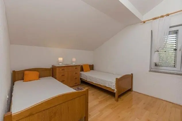 Apart Daire (Tomi - with a large terrace (30m2) - )