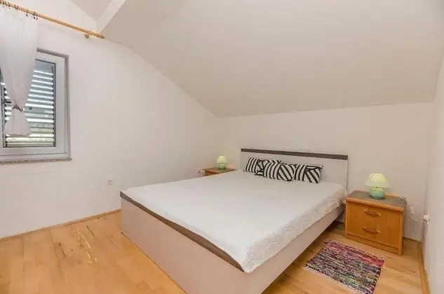 Apart Daire (Tomi - with a large terrace (30m2) - )