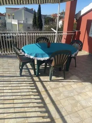 Apart Daire (Tomi - with a large terrace (30m2) - )