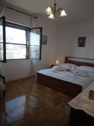 Apart Daire (Tomi - with large terrace (60m2) - A1)