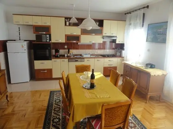 Apart Daire (Tomi - with large terrace (60m2) - A1)