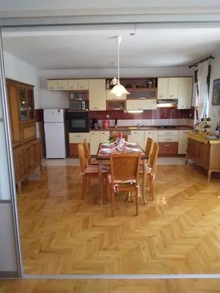 Apart Daire (Tomi - with large terrace (60m2) - A1)