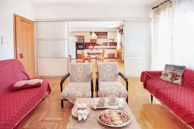 Apart Daire (Tomi - with large terrace (60m2) - A1)