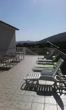 Apart Daire (Tomi - with large terrace (60m2) - A1)