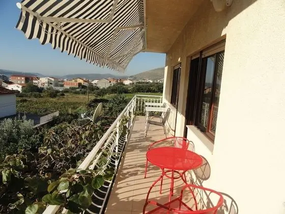 Apart Daire (Tomi - with large terrace (60m2) - A1)