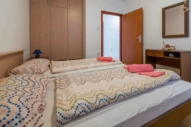 Apart Daire (Tomica - open pool - A1 veliki(4+2))