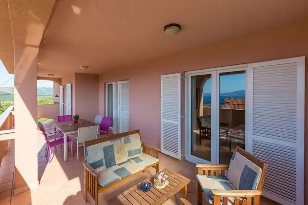 Apart Daire (Tomica - open pool - A1 veliki(4+2))