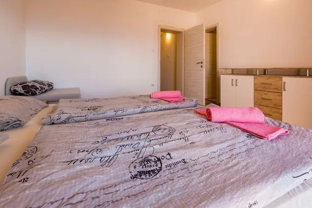 Apart Daire (Tomica - open pool - A4 dvoetažni(4+)