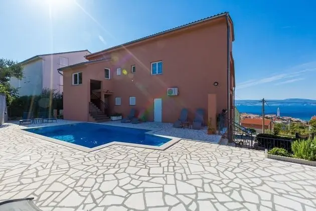 Apart Daire (Tomica - open pool - A4 dvoetažni(4+)