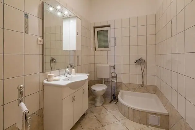 Apart Daire (Tomica - open pool - A5 donji(2+3))