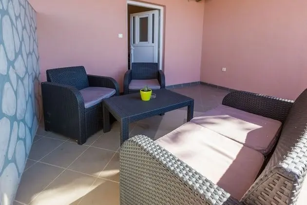 Apart Daire (Tomica - open pool - A5 donji(2+3))