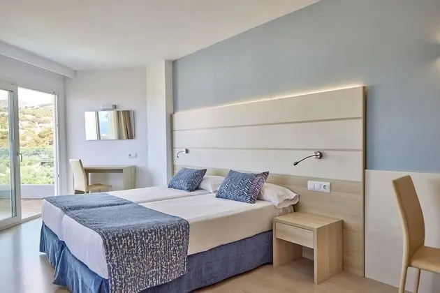 Tek Büyük Yataklı Oda, Balkon