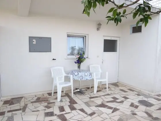 Apart Daire (Tomislav - 120 m from beach - A1(2))