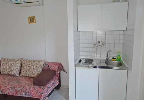 Apart Daire (Tomislav - 120 m from beach - A1(2))