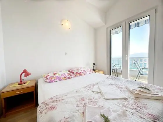 Apart Daire (Tomo - 10 m from beach - A1(2+2))