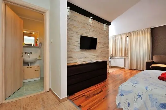 Stüdyo (Tomo - open pool and pool for childre)