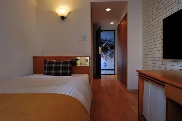 Tek Kişilik Oda, Sigara İçilmez (Wide, For 1 Guest )