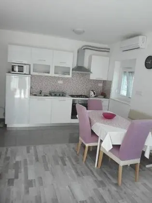 Apart Daire (Tona - close to sea - A1(4))