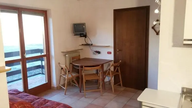 Basic Stüdyo, Dağ Manzaralı (6 pax)