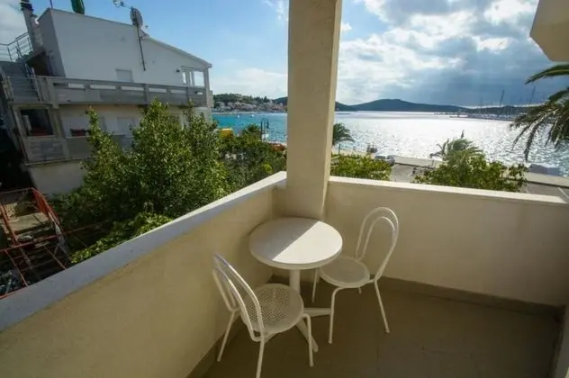 Apart Daire (Tonci - by the sea - A2(4))