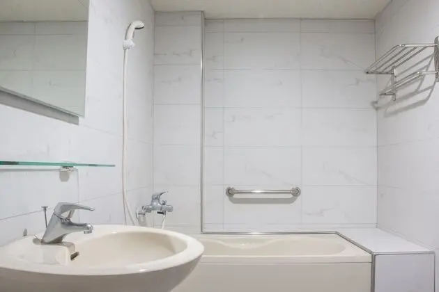 Comfort Tek Büyük Yataklı Oda (A)