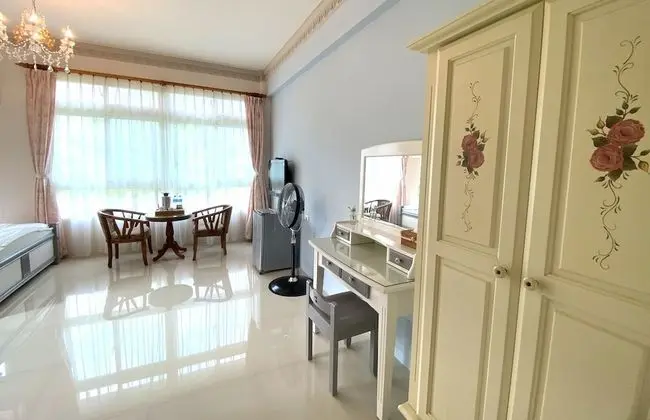 Romantic Tek Büyük Yataklı Oda