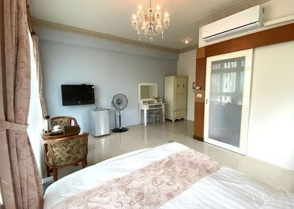 Romantic Tek Büyük Yataklı Oda