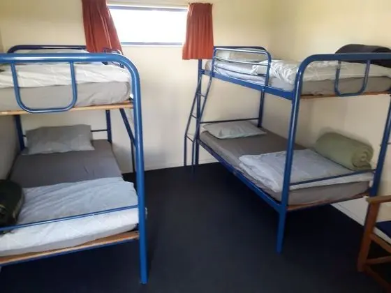 Standard Ortak Ranzalı Oda, Sadece kadınlar için, Ortak Banyo (Bed in 4 - Bed Female Only Dorm Room)