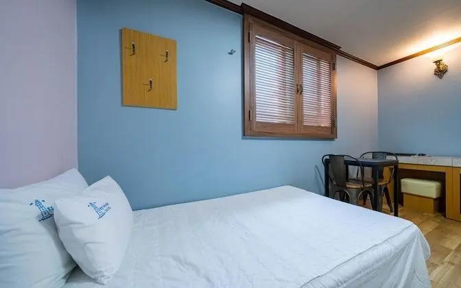 Oda (Twin Room for 3 People)
