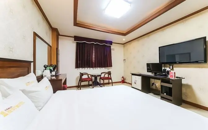 Oda (Standard Room (MAX 2 Person Netflix/Y)