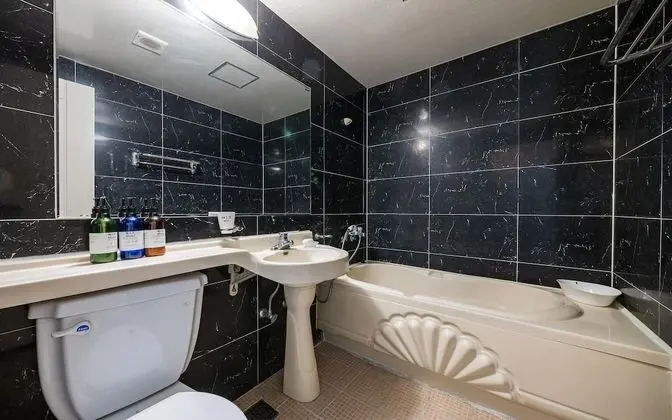 Oda (Standard Room (MAX 2 Person Netflix/Y)