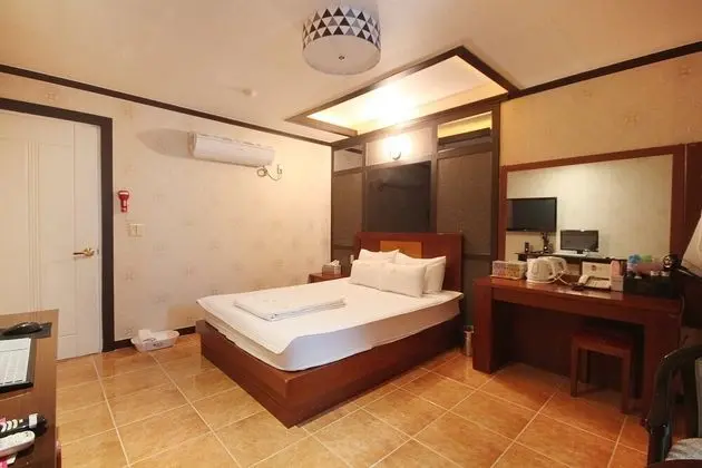 Oda (Standard Room (MAX 2 Person Netflix/Y)