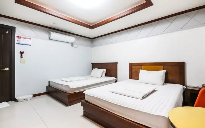 Oda (Twin Room (MAX 2 Person Netflix/YouTu)