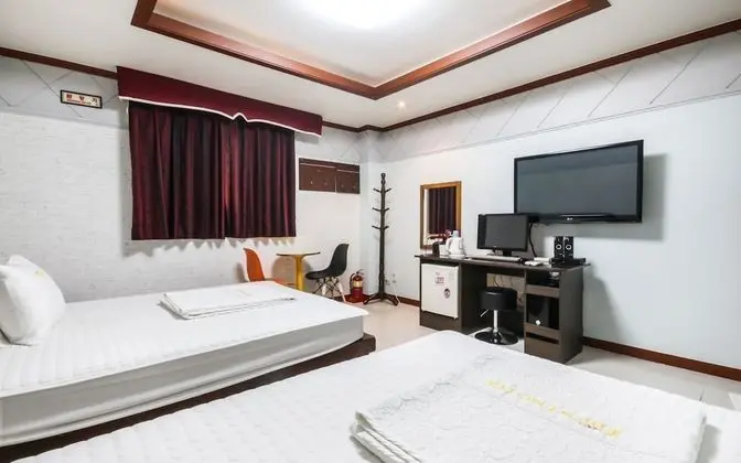 Oda (Twin Room (MAX 2 Person Netflix/YouTu)