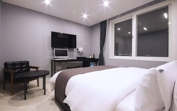 Oda (Condominium Ocean View + Night View 9)