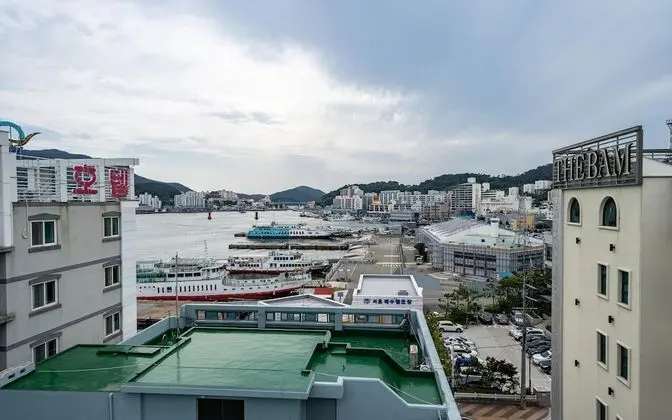 Oda (Condominium Ocean View + Night View 9)
