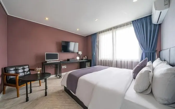 Oda (Premium Suite -Ocean View + Night Vie)