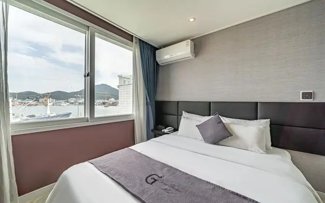 Oda (Premium Suite -Ocean View + Night Vie)