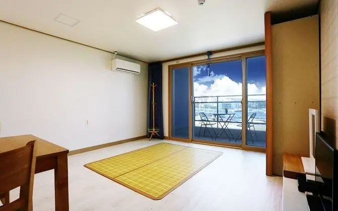 Oda (Accordion room)