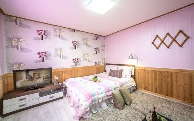 Oda (202 forget-me-not)