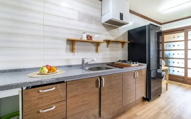 Oda (Room 102 (individual terrace))