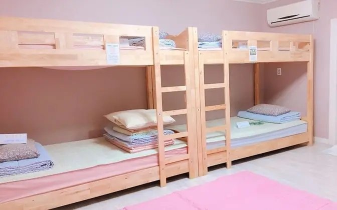 Oda (Annex 1F Family Room)