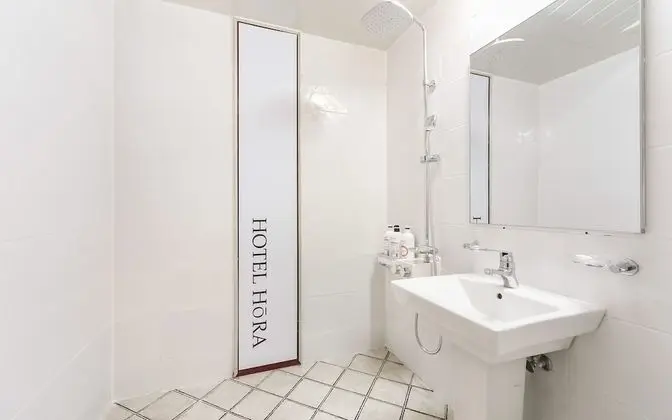 Oda (Twin single + single bed breakfast pr)