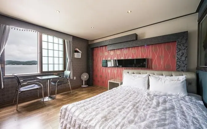 Oda (Suite room-B)
