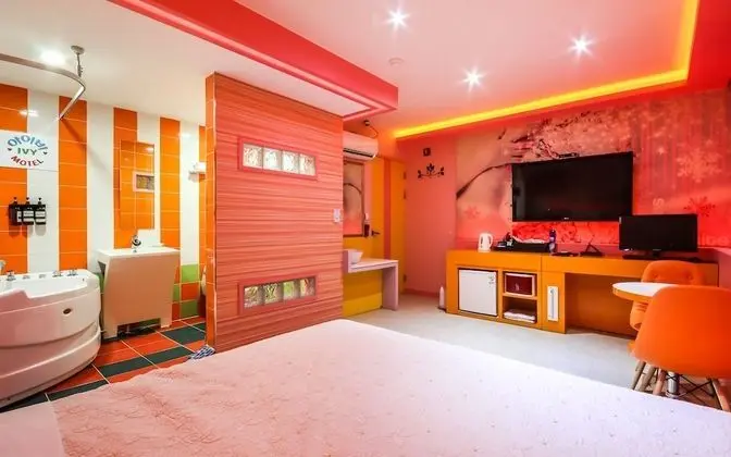 Oda (Semi-Special Room)