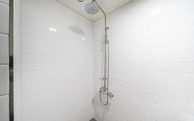 Oda (Twin - Hinoki Tub (Air Purifier Netfl)